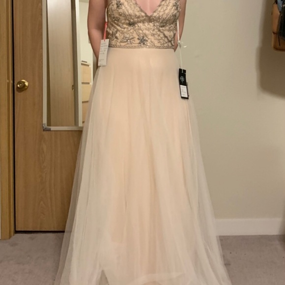 Willowby by Watters Beaded Wedding Dress - Perfect for Spring! - Picture 14 of 14